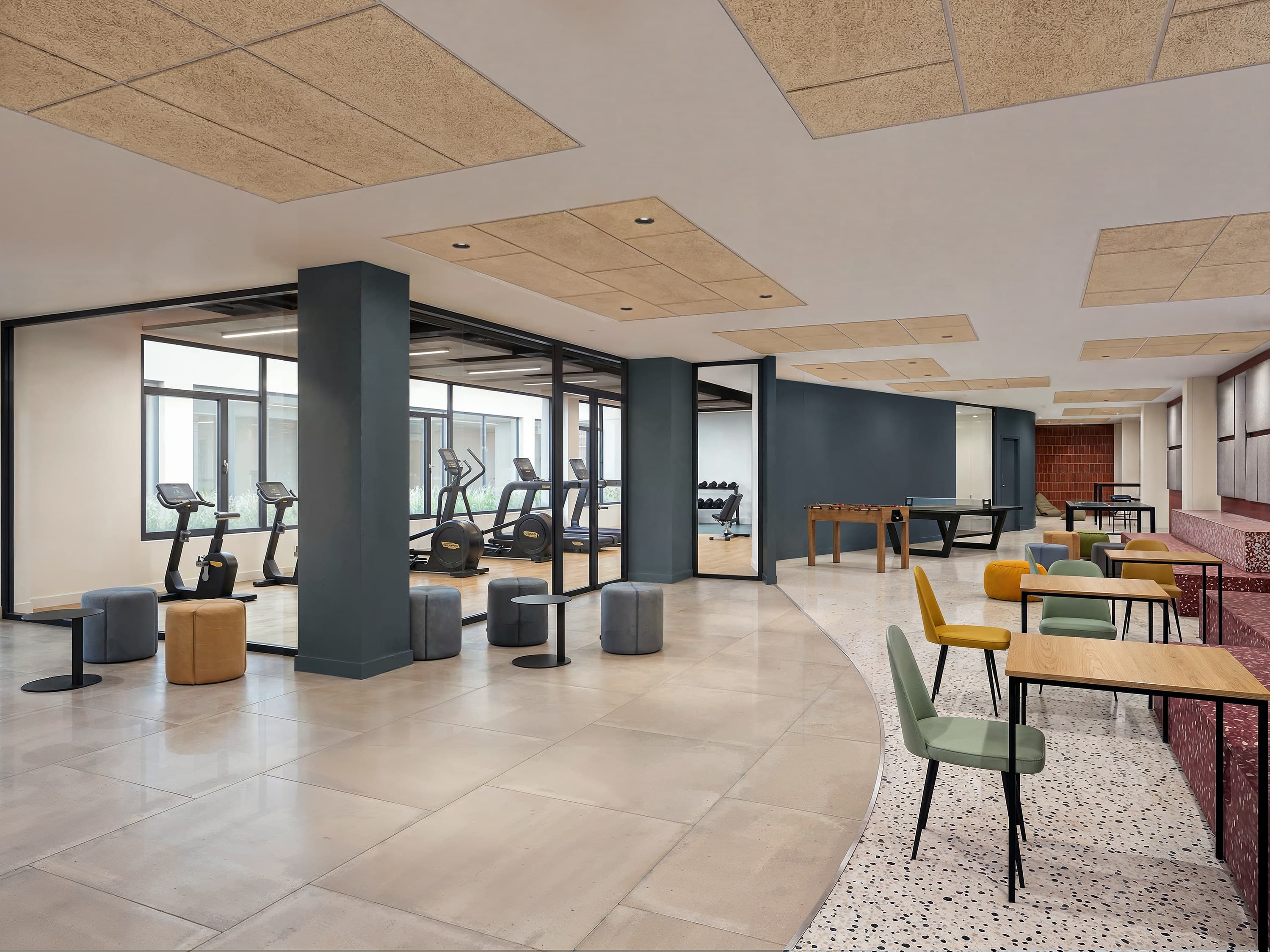 Gimnasio y zonas comunes de la residencia Camplus Perú Poblenou